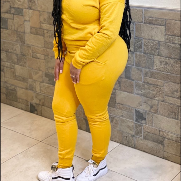 SOLD NWT THE CHILLED MATCHING SET [MUSTARD] - Picture 3 of 9